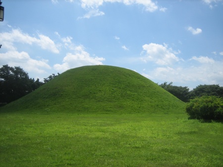 sometimes even a familiar landscape isn't what it seems a grassy knoll